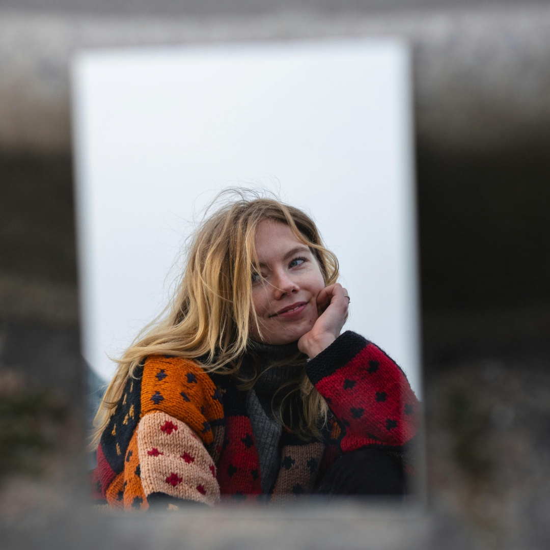 Ketika Rasa Paling Benar Menjadi Cermin yang Mengaburkan Diri Sendiri